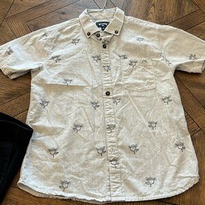 2 piece boys Billabong set